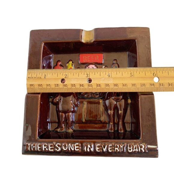 Vtg Barware Ashtray Mid Century Humor 3D Wall Plaque There's One in every Crowd - Picture 4 of 5